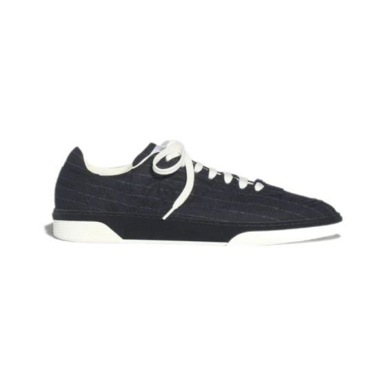 CHANEL Sneakers