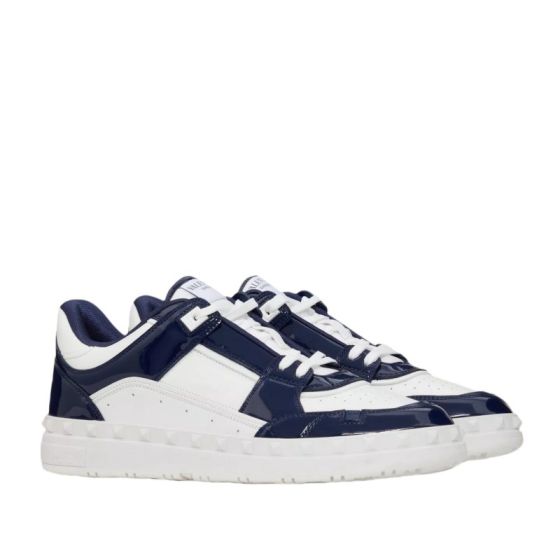Valentino FREEDOTS LOW TOP SNEAKER IN PATENT LEATHER