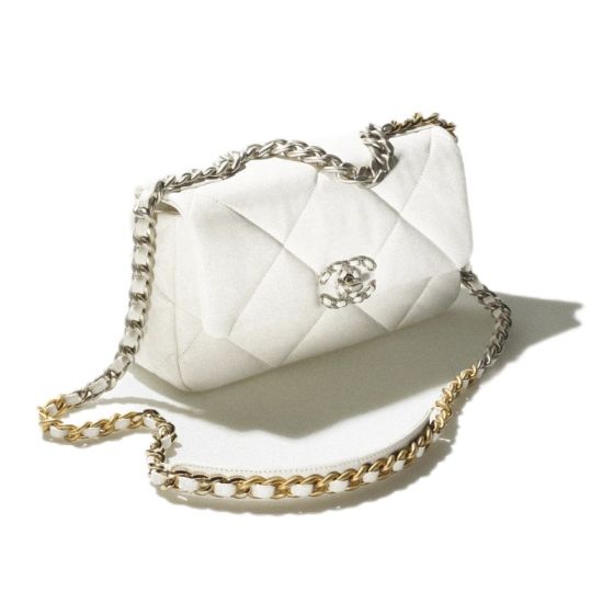 CHANEL 19 Handbag
