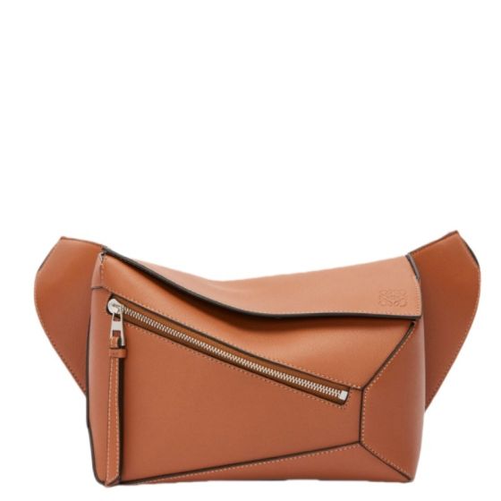 LOEWE Small Puzzle bumbag in classic calfskin