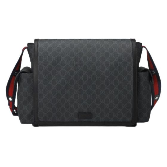 Gucci GG Supreme medium diaper bag