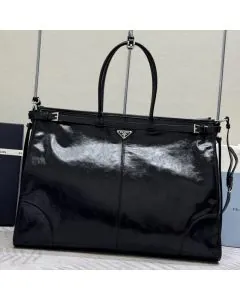 Prada Leather tote bag