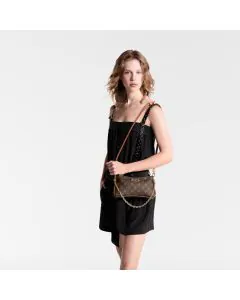 LV Liv Pochette