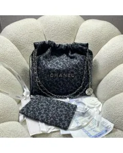 CHANEL 22 Small Handbag