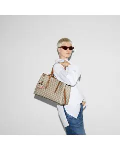 Gucci GG Emblem medium tote bag