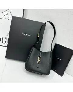 YSL LE 5 À 7 supple baby in grained leather