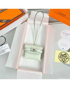Hermes Kellyfestival charm