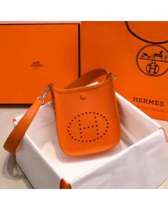 Hermès Neo Evelyne 16 bag