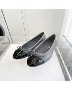 CHANEL Ballet flats