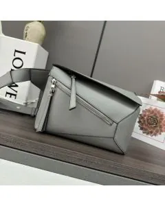 LOEWE Small Puzzle bumbag in classic calfskin