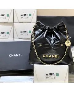 CHANEL 22 Small Handbag
