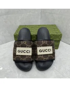 Gucci Men's GG slide sandal
